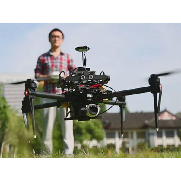Квадрокоптер DJI Matrice 100